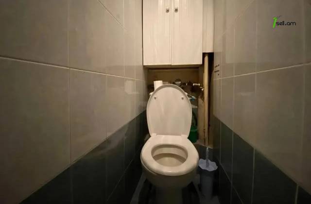 3 սենյականոց բնակարան Մամիկոնյանց փողոցում, 78 քմ, 2/5 հարկ, 2 սանհանգույց, քարե շենք
