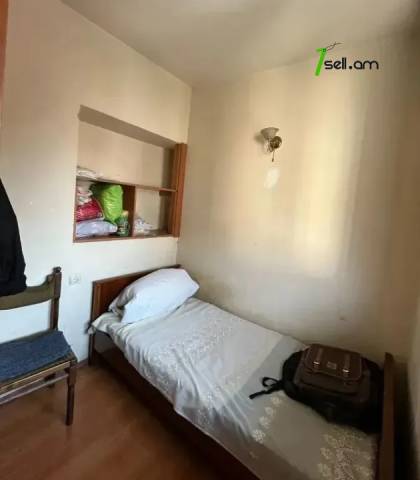 2 սենյականոց բնակարան Կոմիտասի պողոտայում, 47 քմ, 2/5 հարկ, քարե շենք