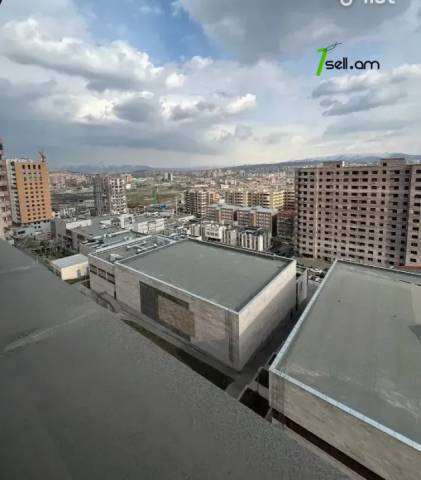 3 սենյականոց բնակարան նորակառույց շենքում Ծարավ աղբյուրի փողոցում, 101 ք.մ., 9/16 հարկ