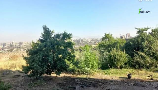 Երկու հարկանի քարե տուն Շոպրոնի փողոցում Նոր Նորքում, 200 քմ, մեծ հողամաս, կոսմետիկ վերանորոգում