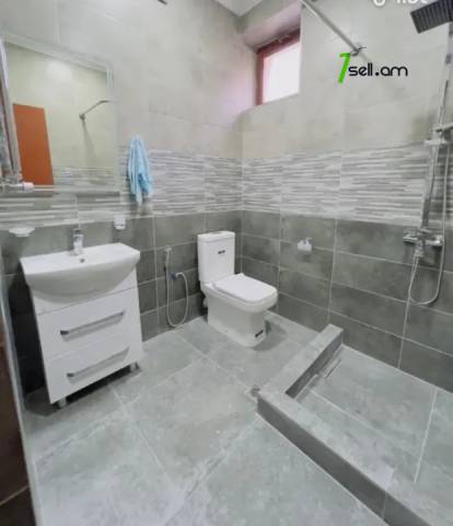 3 սենյականոց բնակարան նորակառույց շենքում Վերին Անտառային փողոցում, 90 քմ, 2/5 հարկ, 2 սանհանգույց