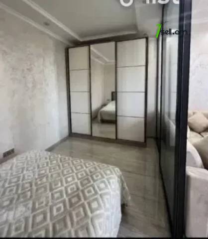 2 սենյականոց բնակարան Կոմիտասի պողոտայում, 41 ք.մ., բարձր առաստաղներ, դիզայներական ոճով վերանորոգված
