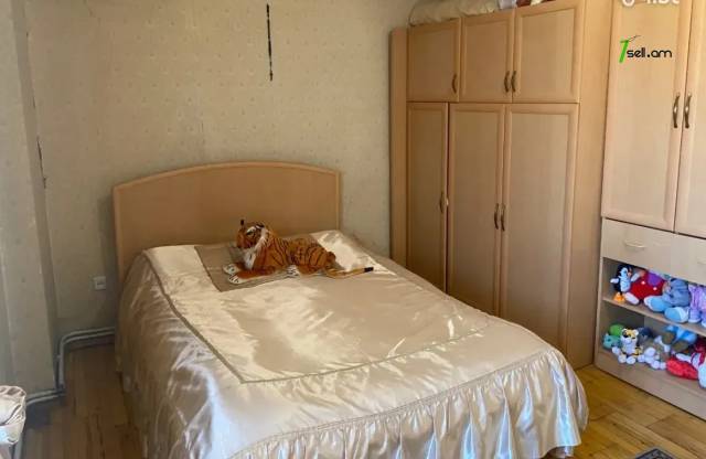 3 սենյականոց բնակարան Ռուբեն Սևակի փողոցում, 72 ք.մ., 3/9 հարկ, կոսմետիկ վերանորոգում