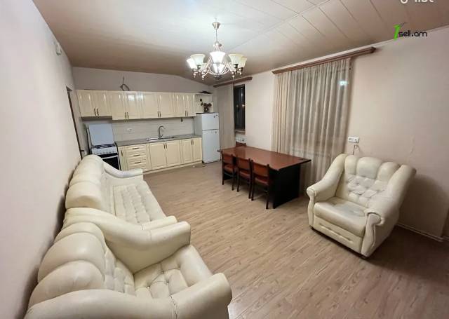 2 սենյականոց բնակարան նորակառույց շենքում, 5-я улица Авана, 75 ք.մ., բարձր առաստաղներ, 2/2 հարկ