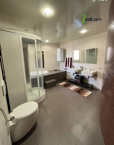 Ընդարձակ 4 սենյականոց բնակարան նորակառույց շենքում Հյուսիսային պողոտայում, 258 քմ, 5/8 հարկ