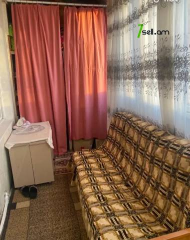 4 սենյականոց բնակարան Դանիել Վարուժանի փողոցում, 100 ք.մ., մասնակի վերանորոգում