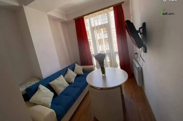 2 սենյականոց բնակարան նորակառույց շենքում Նիկողայոս Ադոնցի փողոցում, 48 քմ, նախավերջին հարկ