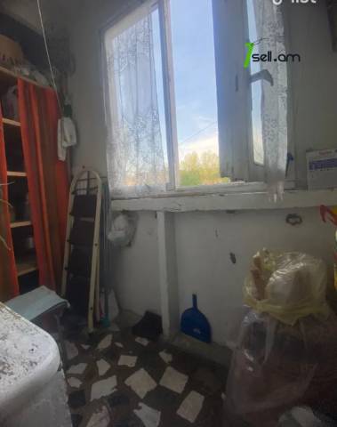 4 սենյականոց բնակարան, Դուրյան թաղամաս, 85 քմ, 2/9 հարկ, մասնակի վերանորոգում