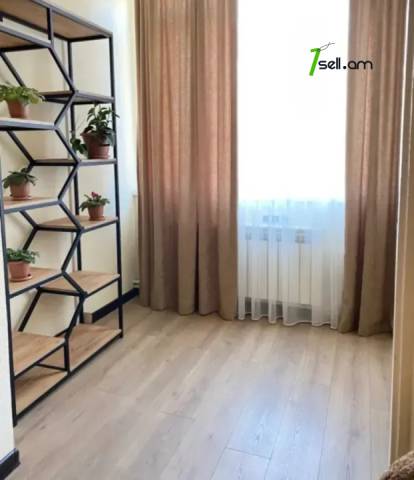 2 սենյականոց բնակարան Էստոնական փողոցում, 54 քմ, 2/4 հարկ, կապիտալ վերանորոգված, քարե շենք