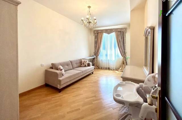 3 սենյականոց բնակարան նորակառույց շենքում Մարո Մարգարյան փողոցում, 92 ք.մ., 10/12 հարկ