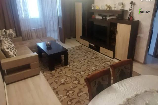 4 սենյականոց բնակարան Զաքարիա Քանաքեռցու փողոցում, 80 ք.մ., նախավերջին հարկ, կապիտալ վերանորոգված