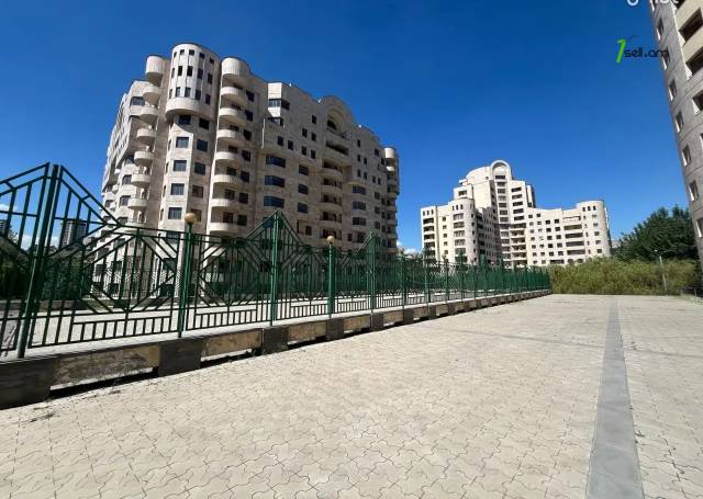 Ընդարձակ 1 սենյականոց բնակարան նորակառույց շենքում Սերո Խանզադյան փողոցում, 68 քմ, 7/10 հարկ