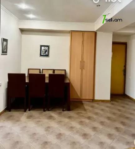 3 սենյականոց բնակարան Պարոնյանի փողոցում, 81 ք.մ., 4/14 հարկ, կապիտալ վերանորոգված