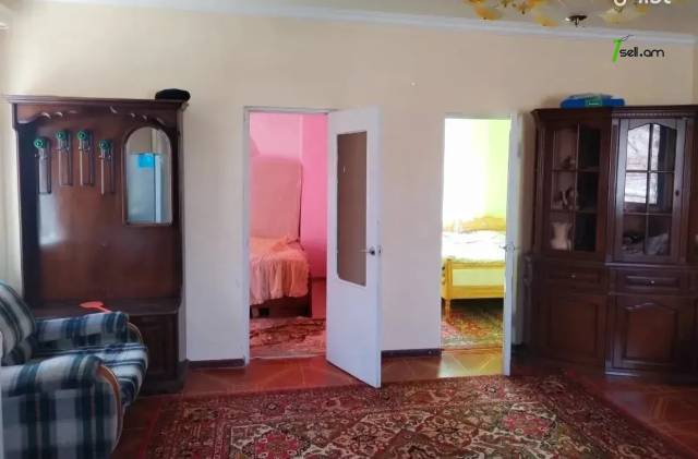 Երկու հարկանի քարե տուն 1-ին փողոցում Նուռնուսում, 120 ք.մ., 2 սանհանգույց, եվրովերանորոգված