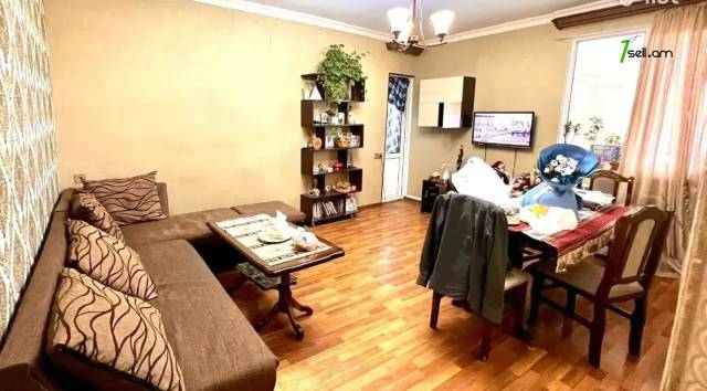 3 սենյականոց բնակարան Գալշոյան փողոցում, 71 քմ, 12/16 հարկ, կապիտալ վերանորոգված