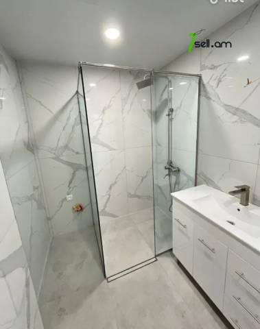 2 սենյականոց բնակարան նորակառույց շենքում Գրիգոր Աղաբաբյան փողոցում, 47 քմ, 2/5 հարկ