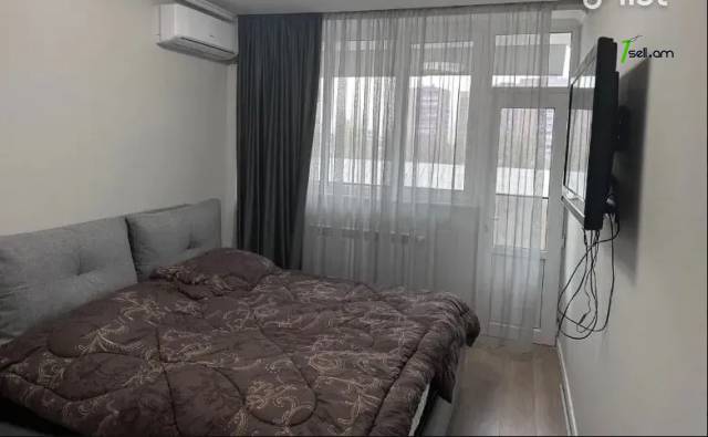 3 սենյականոց բնակարան Ամիրյան փողոցում, 73 ք.մ., 5/9 հարկ, դիզայներական ոճով վերանորոգված