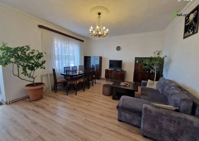 Մեկ հարկանի քարե տուն Բուժաշխատողների փողոցում Նորք Մարաշում, 96 քմ, կապիտալ վերանորոգված