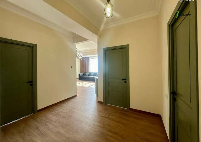 4 սենյականոց բնակարան նորակառույց շենքում Թերլեմեզյանի փողոցում, 130 քմ, 10/15 հարկ, 2 սանհանգույց