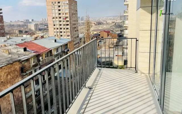 2 սենյականոց բնակարան նորակառույց շենքում Արամ Խաչատրյան փողոցում, 61 քմ, 5/15 հարկ