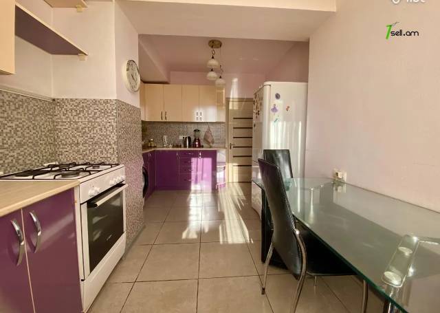 3 սենյականոց բնակարան Ավետիս Ահարոնյան փողոցում, 94 քմ, 7/9 հարկ, եվրովերանորոգված