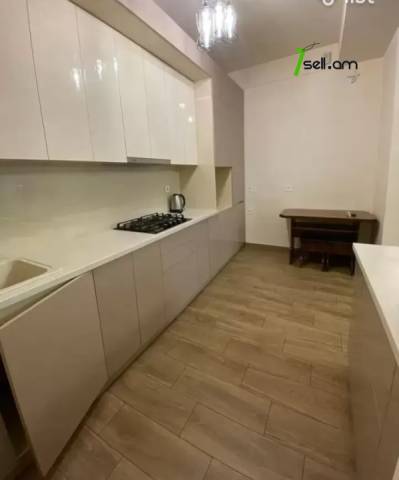 3 սենյականոց բնակարան նորակառույց շենքում Պարույր Սևակի փողոցում, 110 ք.մ., 2 սանհանգույց