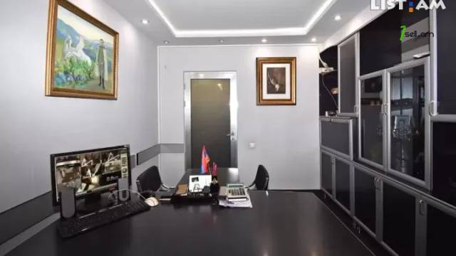 Գրասենյակային տարածք Կարապետ Ուլնեցու փողոցում Քանաքեռ Զեյթունում, 120 ք.մ.