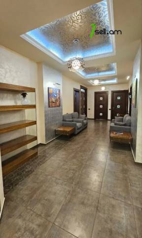 Ընդարձակ 3 սենյականոց բնակարան նորակառույց շենքում Վարդանանց փողոցում, 155 ք.մ., նախավերջին հարկ