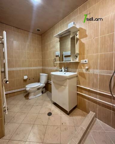 2 սենյականոց բնակարան Սարյանի փողոցում, 66 ք.մ., 3/6 հարկ, բարձր առաստաղներ, կապիտալ վերանորոգված