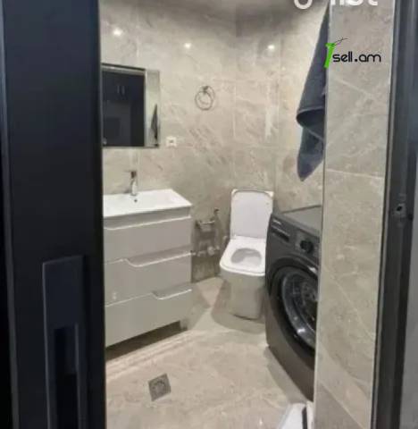 2 սենյականոց բնակարան Կոմիտասի պողոտայում, 41 ք.մ., բարձր առաստաղներ, դիզայներական ոճով վերանորոգված