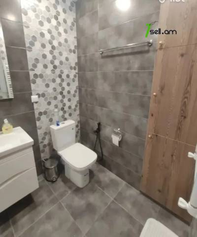 2 սենյականոց բնակարան նորակառույց շենքում Արամ Խաչատրյան փողոցում, 62 քմ, 9/11 հարկ