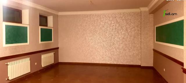 Երկու հարկանի քարե տուն, Նոյ թաղամաս Աջափնյակում, 820 ք.մ., 3+ սանհանգույց, կապիտալ վերանորոգված