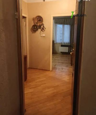 1 սենյականոց բնակարան Ծովակալ Իսակովի պողոտայում, 47 ք.մ., նախավերջին հարկ