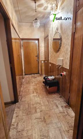 2 սենյականոց բնակարան Կուրղինյան փողոցում, 65 ք.մ., 2/5 հարկ, մասնակի վերանորոգում, քարե շենք