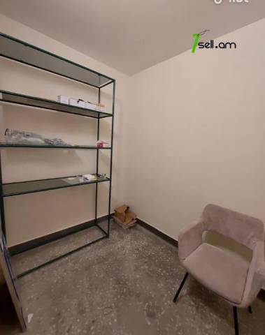 Բազմաֆունկցիոնալ գույք Արցախի պողոտայում կենտրոնում, 400 ք.մ.