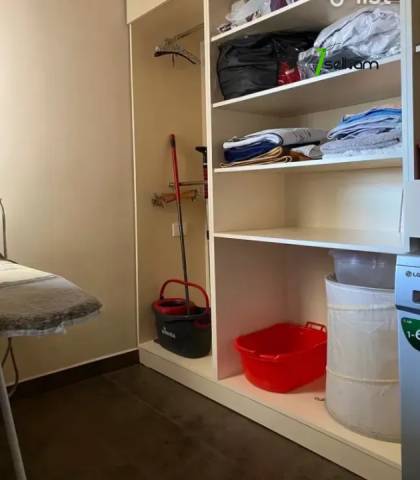 6 սենյականոց բնակարան Հանրապետության փողոցում, 230 ք.մ., նախավերջին հարկ, 3+ սանհանգույց