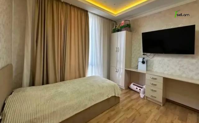 Երեք հարկանի քարե թաունհաուզ Սամվել Գևորգյան փողոցում Դավթաշենում, 178 քմ, 3+ սանհանգույց