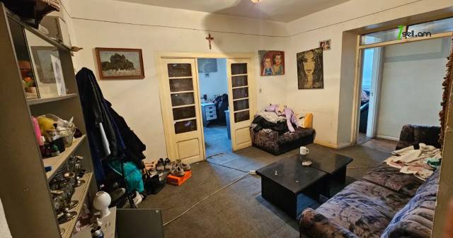 2 սենյականոց բնակարան Բաղրամյան պողոտայում, 68 քմ, 1/4 հարկ, բարձր առաստաղներ, քարե շենք