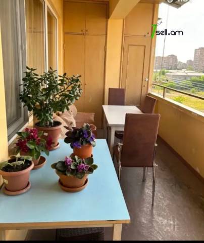 3 սենյականոց բնակարան, Հարավ Արևմտյան Բ2 թաղամաս, 73 քմ, նախավերջին հարկ, 2 սանհանգույց