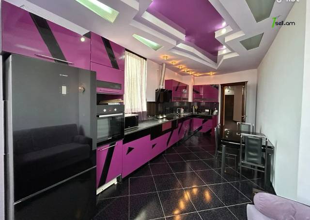 Ընդարձակ 3 սենյականոց բնակարան նորակառույց շենքում Նաիրի Զարյան փողոցում, 180 քմ, 12/16 հարկ