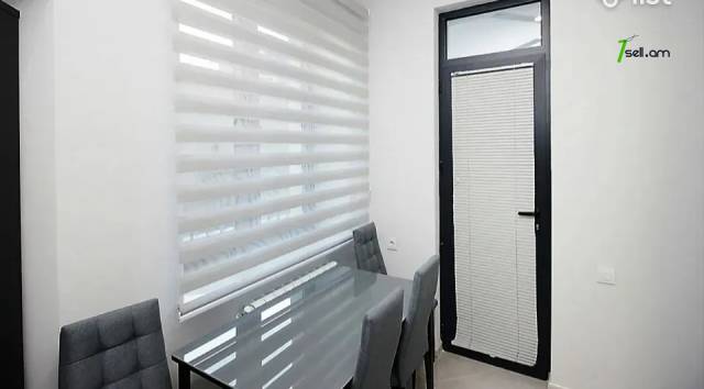 3 սենյականոց բնակարան նորակառույց շենքում Վերին Անտառային փողոցում, 100 քմ, 4/6 հարկ, 2 սանհանգույց