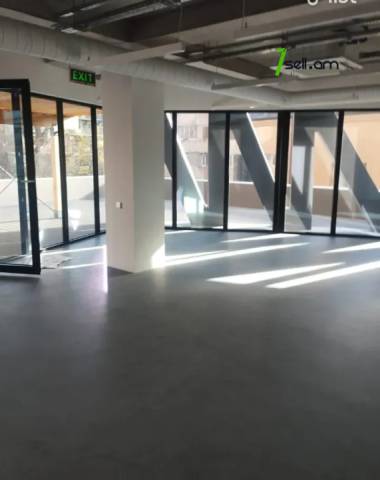 Բազմաֆունկցիոնալ գույք Սայաթ-Նովայի պողոտայում կենտրոնում, 327 ք.մ.