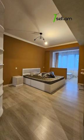 2 սենյականոց բնակարան Միքայել Չայլախյան փողոցում, 90 ք.մ., 10/16 հարկ, կապիտալ վերանորոգված