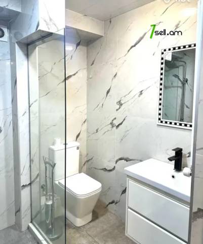 2 սենյականոց բնակարան Մարտիրոս Սարյանի փողոցում, 80 ք.մ., 2 սանհանգույց, 3/9 հարկ