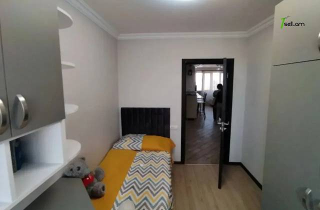 4 սենյականոց բնակարան Սվաճյան փողոցում, 98 քմ, դիզայներական ոճով վերանորոգված