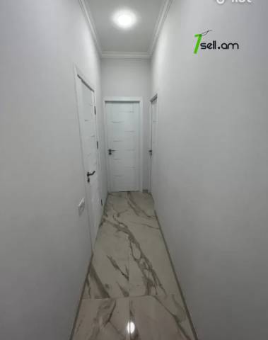 3 սենյականոց բնակարան նորակառույց շենքում Հանրապետության փողոցում, 55 ք.մ., բարձր առաստաղներ