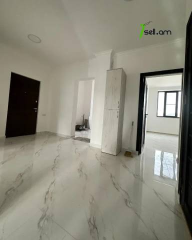 3 սենյականոց բնակարան նորակառույց շենքում Արցախի պողոտայում, 125 ք.մ., 2 սանհանգույց