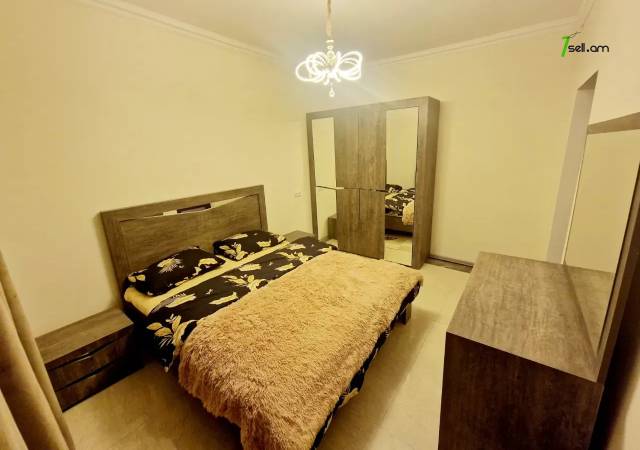 Մեկ հարկանի քարե տուն Էրեբունու փողոցում Էրեբունիում, 120 ք.մ., 2 սանհանգույց, եվրովերանորոգված