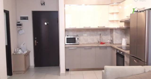 2 սենյականոց բնակարան նորակառույց շենքում Նիկողայոս Ադոնցի փողոցում, 46 ք.մ., բարձր առաստաղներ