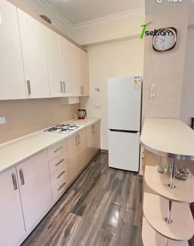 2 սենյականոց բնակարան նորակառույց շենքում Եկմալյան փողոցում, 60 ք.մ., բարձր առաստաղներ, 8/18 հարկ